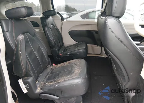 2018 Chrysler Pacifica Touring L z USA, uszkodzony, nr VIN 2C4RC1BG2JR153906